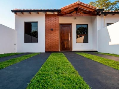 VENDO CASA A ESTRENAR EN SAN LORENZO