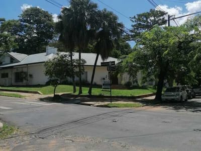 VENDO PROPIEDAD DE EN ESQUINA 2727M2 EN VILLA MORRA ASUNCIÓN