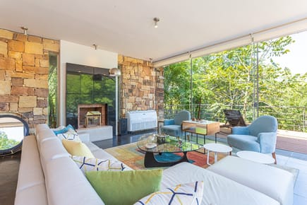 Residencia En Venta Con Vista Al Lago Ypacaraí 