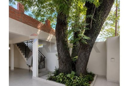 Casa-venta- Lambaré-central