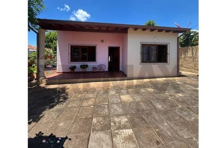 Casa - Venta - San Lorenzo, Paraguay