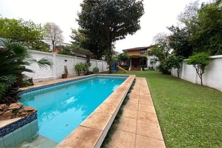Casa en Venta Asuncion - Barrio Nazareth