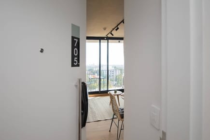 VENTA DE DEPTO EQUIPADO EN EDIFICIO HASSLER