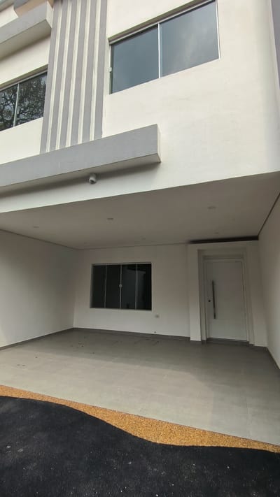????¡Vendo dúplex nuevo en San Miguel/San lorenzo! 