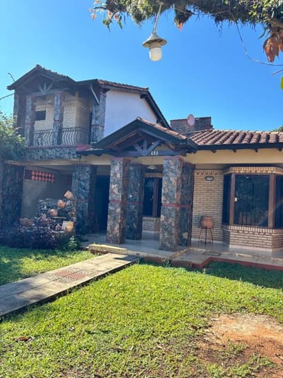 CASA EN VENTA | BARRIO SAN LUIS – SAN LORENZO