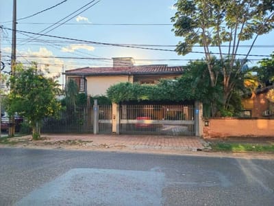 VENDO CASA EN MBURUCUYA 