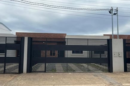 Casa - Venta - Luque, Central, Paraguay