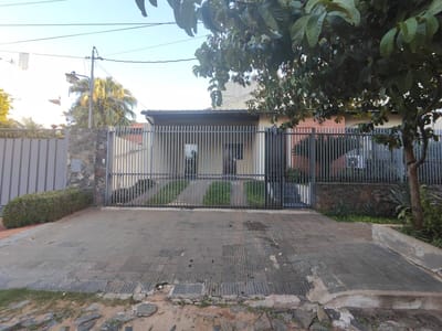 Vendo Casa en Barrio Las Lomas - Carmelitas