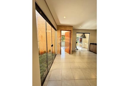 VENDO CHALET EN CAÑADA GARAY LUQUE 