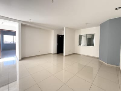 AMPLIO DEPARTAMENTO EN VENTA 