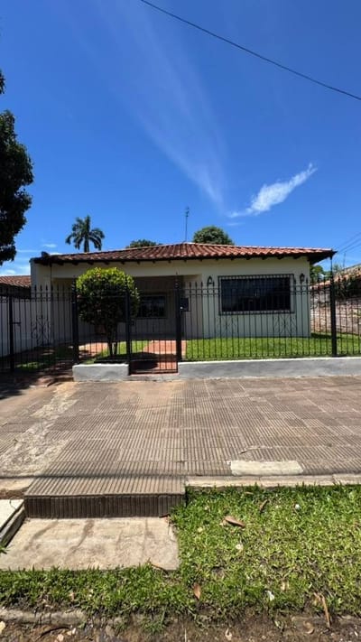 EN ALQUILER | CASA PARA USO COMERCIAL EN LUQUE
