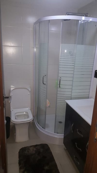 Departamento de 3 dormitorios en condominio con piscina, churrasque y parqueo