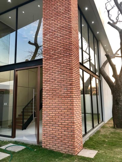 en alquiler hermosa casa para vivienda o empresa 