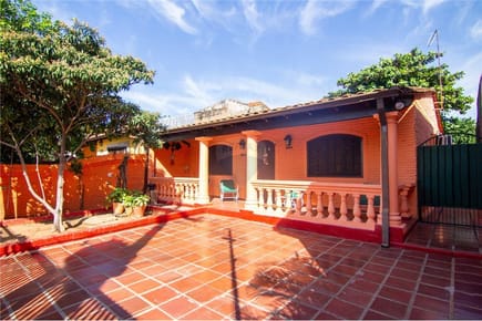 Impecable residencia en la zona shopping Mariano