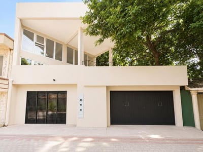 En alquiler Locales comerciales zona norte av. Radial 27 y 4to anillo