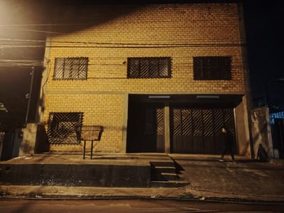 ALQUILO DEPOSITO EN SAN LORENZO 276M2