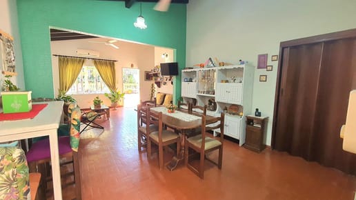 CASA EN VENTA - BARRIO HERRERA