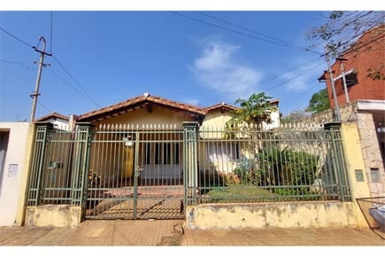 CASA A REFACCIONAR EN VENTA - YCUÁ SATÍ