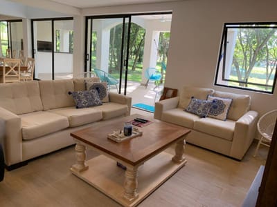 VENDO HERMOSA RESIDENCIA EN AQUA VILLAGE