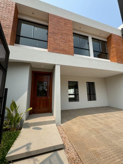 EN VENTA DUPLEX EN LUQUE