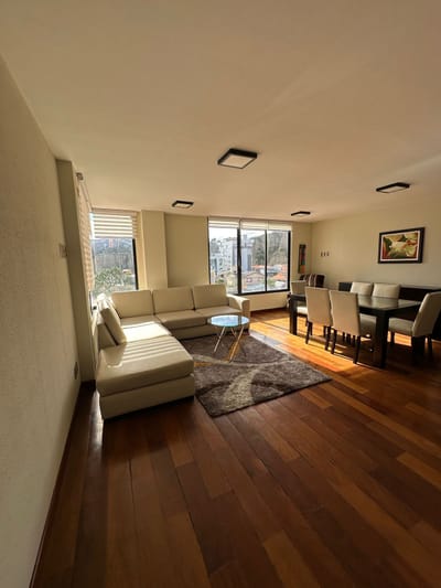 Hermoso Departamento en Alquiler – Av. Fuerza Naval