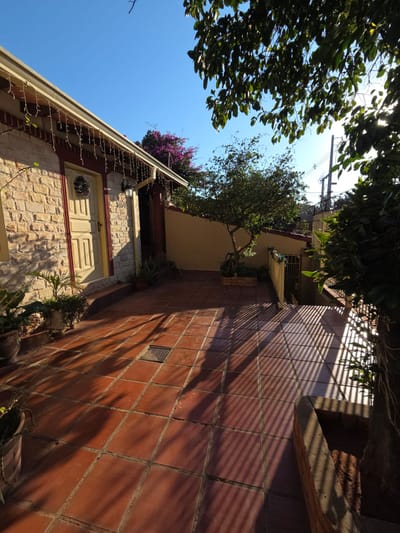 VENDO CASA EN BARRIO OBRERO ASUNCION