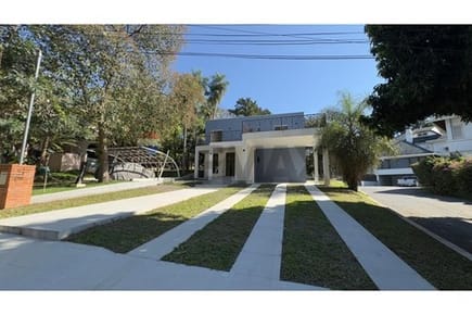 Vendo en Lambare Hermosa Residencia A ESTRENAR