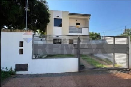 Residencia - Venta - Villa Elisa, Central, Paraguay, Gran potencial!