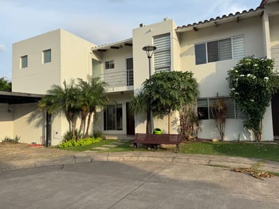 Casa En Venta En Zona Oeste Condominio Brisas Las Palmas