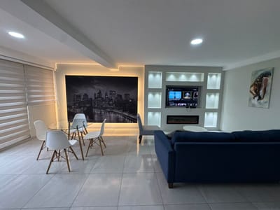 Departamento amoblado de 2 dormitorios en alquiler