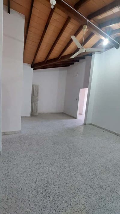 ALQUILO AMPLIO DEPARTAMENTO EN SAN LORENZO DE 4 HABITACIONES