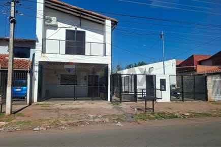 Vendo hermosa y amplia casa en Fernando de la mora