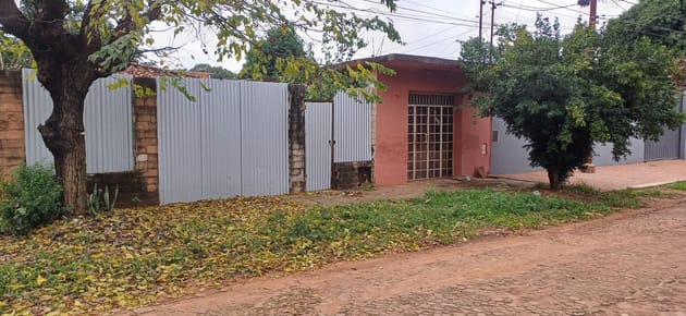 VENDO CASA A DEMOLER EN la Ciudad de San Lorenzo 
