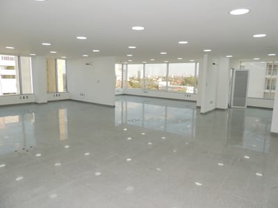 Hermoso - Moderno Local En Alquiler (Planta Alta Cubo Empresarial Gardenia)
