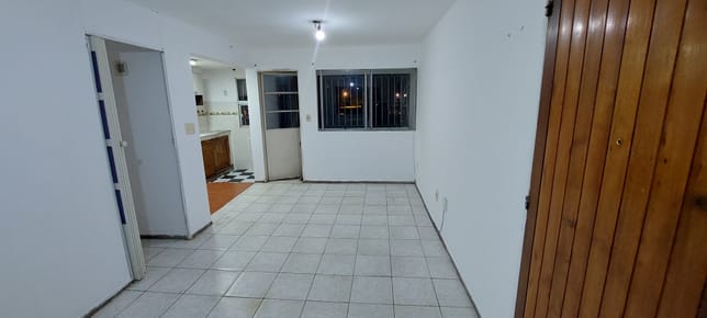 Apartamento 4 Dormitorios. Cochera En La Puerta, Bajos Gastos Comunes