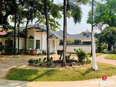 Casa en Venta de 4 Dormitorio en Condominio Cerrado Rodeado de Naturaleza 