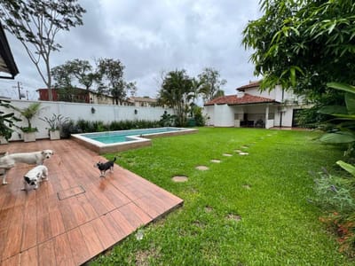 EN  VENTA RESIDENCIA EN ASUNCION ITA ENRAMADA 