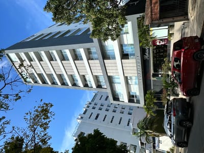 ALQUILER AMOBLADO 2 SUITES CON BALCONES EN CONDOMINIO CONDADO 4