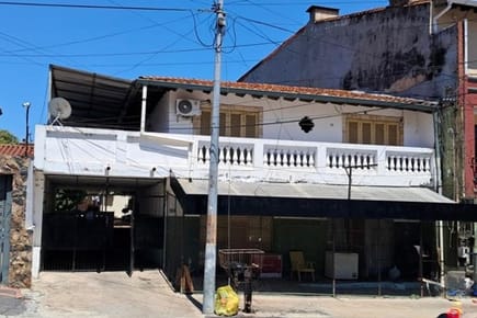 VENDO CASA A REFACCIONAR EN ASUNCION SAJONIA