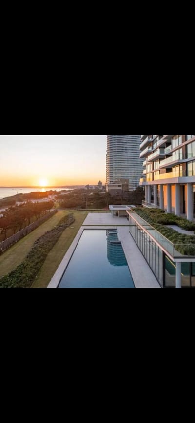 Alquiler de verano, con vista al mar apartamento con 2 dormitorios.