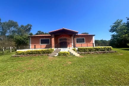 Casa de campo - Venta - Yaguarón, Paraguarí, Paraguay