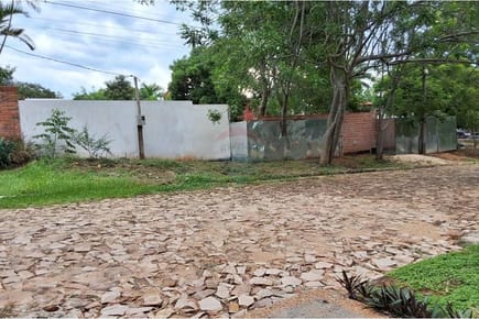 VENDO TERRENO–LUQUE LOMA MERLO-24X35