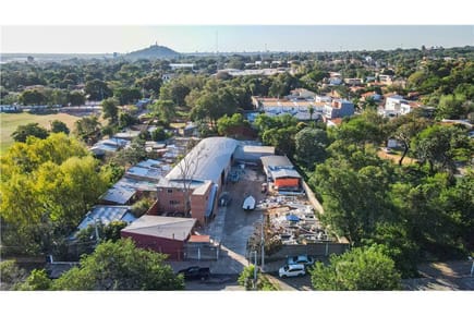  AMPLIO TINGLADO CON TERRENO EN LAMBARE