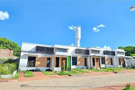 VENDO CHALET DE 2 DORMITORIOS EN LIMPIO - LA CAOBA