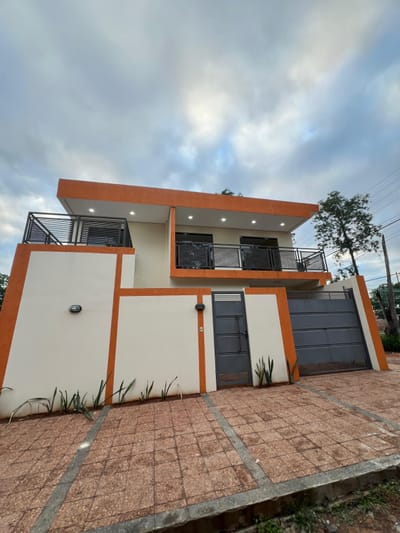VENDO CASA EN VILLA ELISA 