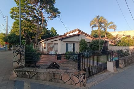 Casa-Venta-Mecanicos de Aviacion e/ Masoneria Paraguaya, Villa Aurelia, Asunción