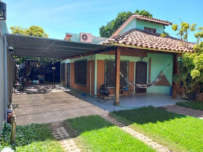 Casa a precio de terreno en Venta