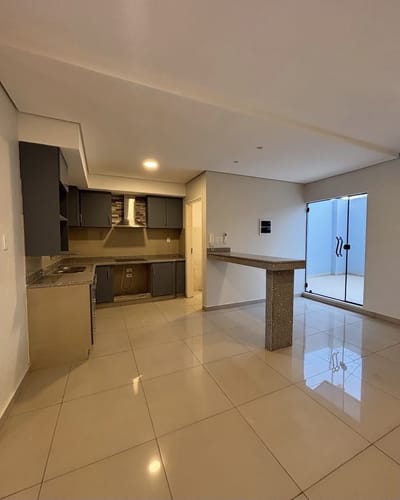 ALQUILO DUPLEX - CAMPO GRANDE | LUQUE