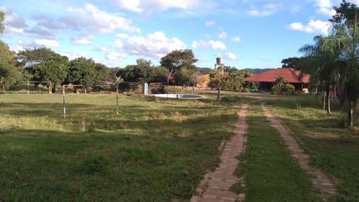 QUINTA-PROPIEDAD EN VENTA
