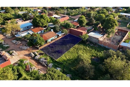 Terreno a 200 m de la Circunvalación - LIMPIO